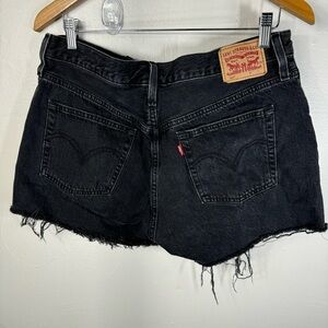 Levi's 501 faded black shorts distressed raw frayed hem button fly w31" large